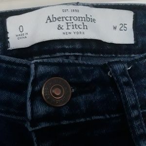 ABERCROMBIE AND FITCH Jeans